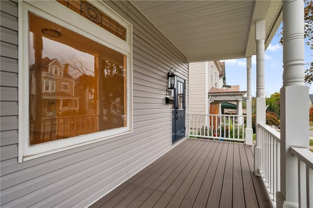 218 Fisk Ave, Avalon, PA 15202