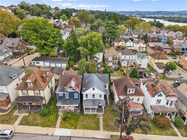 218 Fisk Ave, Avalon, PA 15202