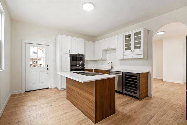 218 Fisk Ave, Avalon, PA 15202