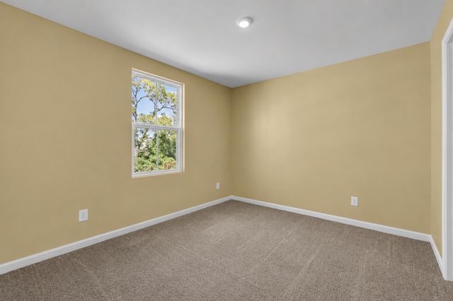 216 Laurel St, Gallatin, TN 37066