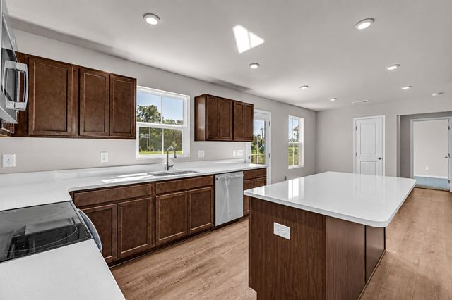 216 Laurel St, Gallatin, TN 37066