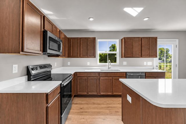 216 Laurel St, Gallatin, TN 37066