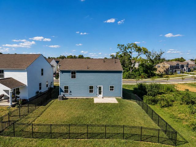 216 Laurel St, Gallatin, TN 37066