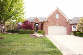 45483 Shoal Drive, Macomb, MI 48044