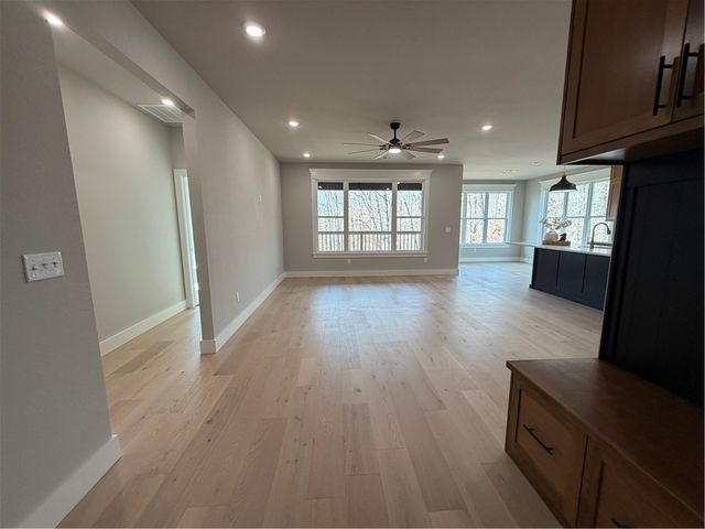 2453 N Double Springs Road, Fayetteville, AR 72704