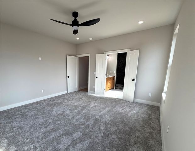 2453 N Double Springs Road, Fayetteville, AR 72704