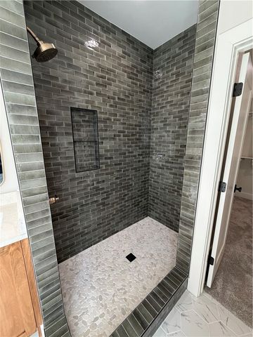 2453 N Double Springs Road, Fayetteville, AR 72704