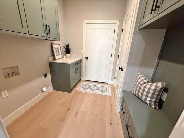 2453 N Double Springs Road, Fayetteville, AR 72704