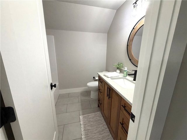 2453 N Double Springs Road, Fayetteville, AR 72704