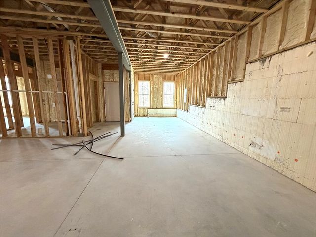 2453 N Double Springs Road, Fayetteville, AR 72704