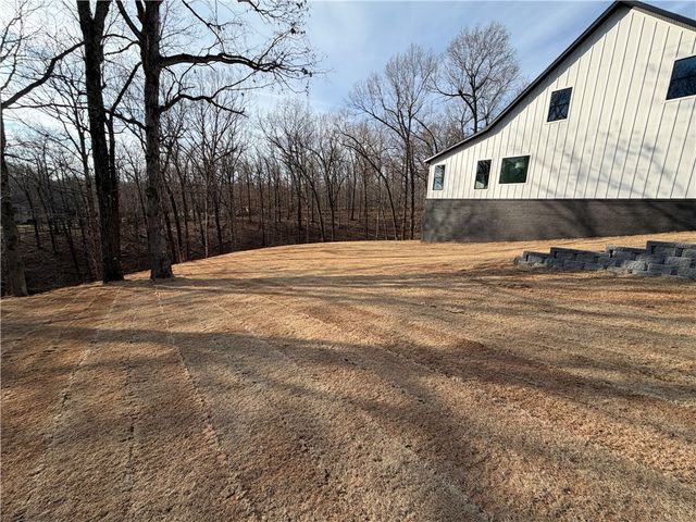 2453 N Double Springs Road, Fayetteville, AR 72704