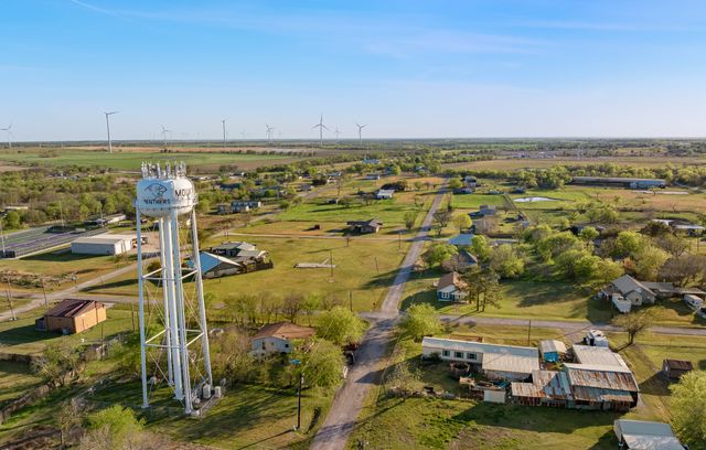 303 Seeley Avenue, Mount Calm, TX 76673