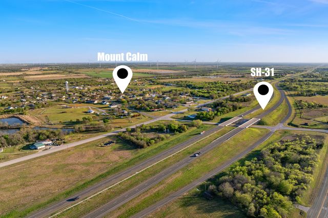 303 Seeley Avenue, Mount Calm, TX 76673