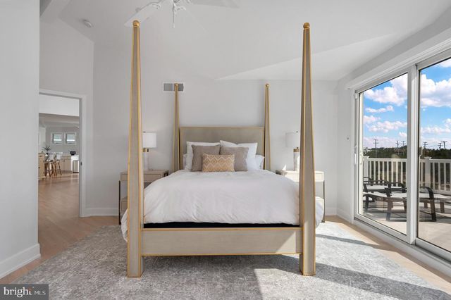 32-B LONG BEACH BLVD, Long Beach Township, NJ 08008