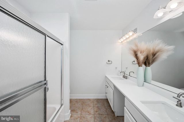 32-B LONG BEACH BLVD, Long Beach Township, NJ 08008