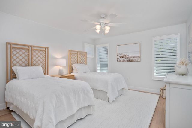 32-B LONG BEACH BLVD, Long Beach Township, NJ 08008