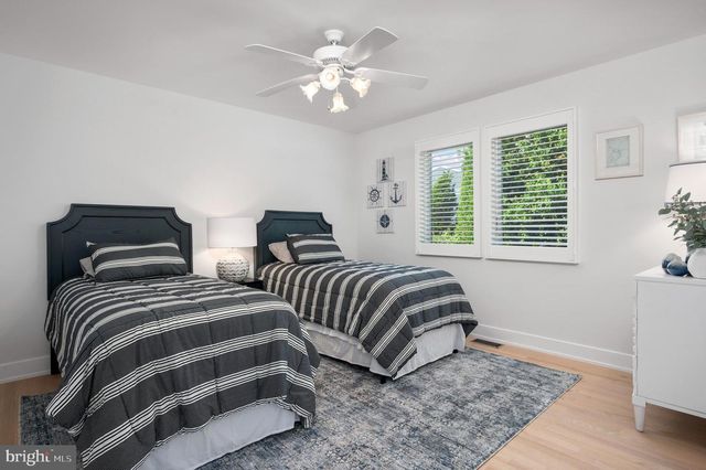 32-B LONG BEACH BLVD, Long Beach Township, NJ 08008