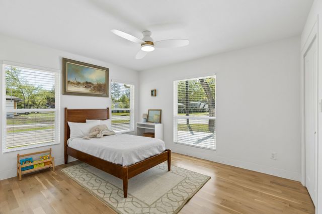 2981 Eric Lane, Farmers Branch, TX 75234