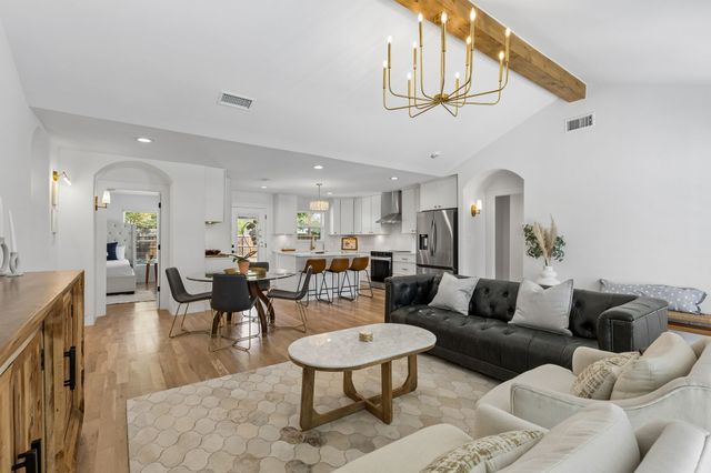 2981 Eric Lane, Farmers Branch, TX 75234