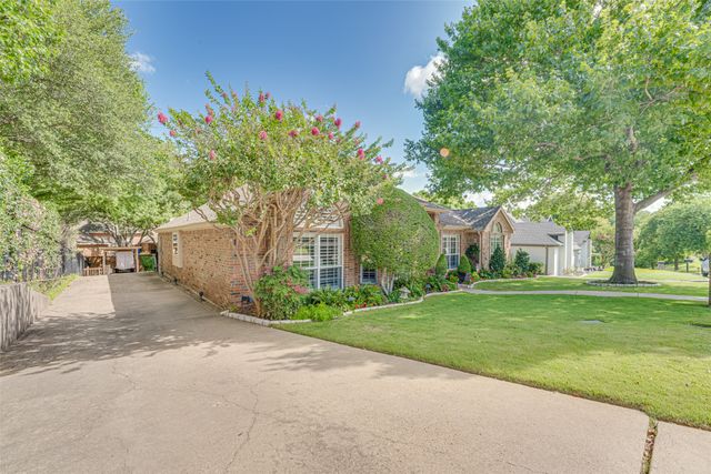 5908 Yacht Club Drive, Rockwall, TX 75032