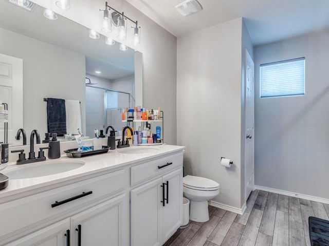 624 Pepperbark LOOP, Buda, TX 78610