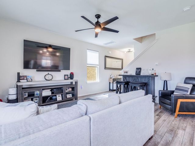 624 Pepperbark LOOP, Buda, TX 78610