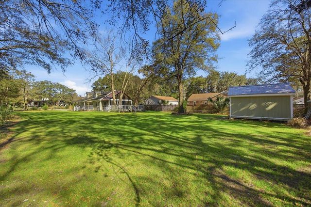 1309 N Edgewater Drive, Charleston, SC 29407