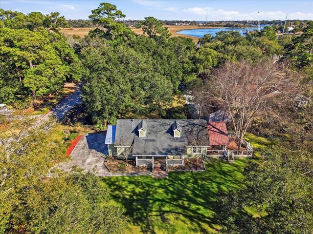 1309 N Edgewater Drive, Charleston, SC 29407