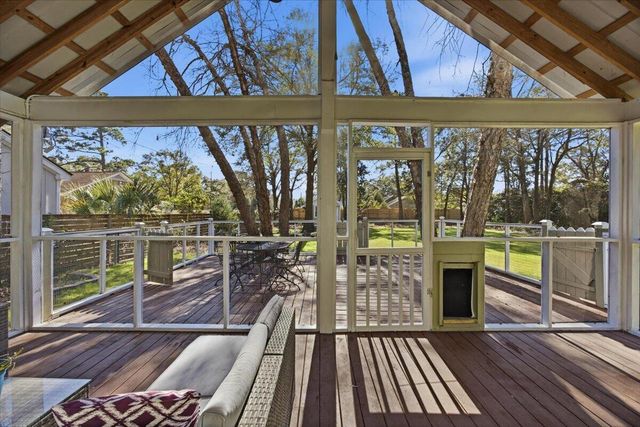 1309 N Edgewater Drive, Charleston, SC 29407