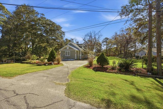 1309 N Edgewater Drive, Charleston, SC 29407