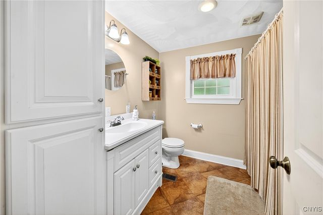 6895 Stevens Road, Elbridge, NY 13080