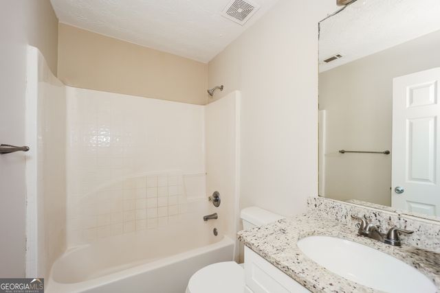 9510 Lakeview Road, Union City, GA 30291