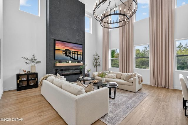 1611 Meadowlark Drive, Deltona, FL 32725