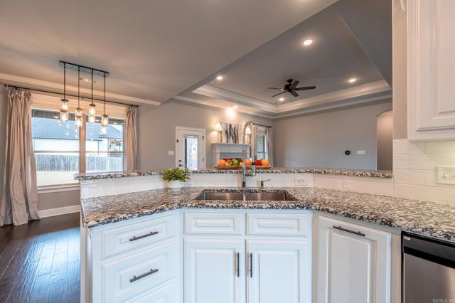 933 Millers Glen Drive, Sherwood, AR 72120