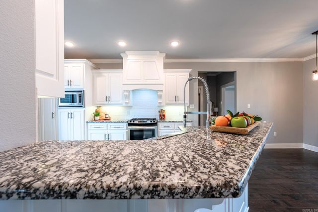 933 Millers Glen Drive, Sherwood, AR 72120