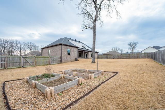 933 Millers Glen Drive, Sherwood, AR 72120