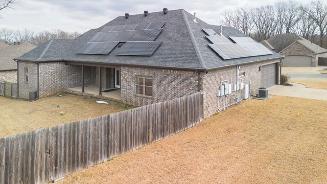 933 Millers Glen Drive, Sherwood, AR 72120