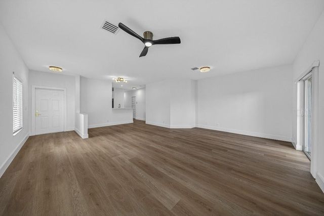 4243 SW 10th Court, Deerfield Beach, FL 33442