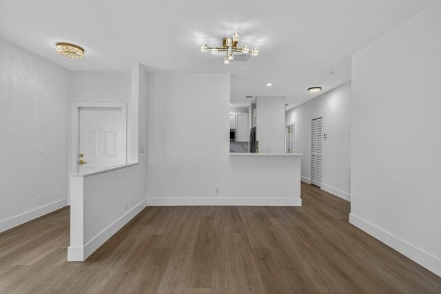 4243 SW 10th Court, Deerfield Beach, FL 33442