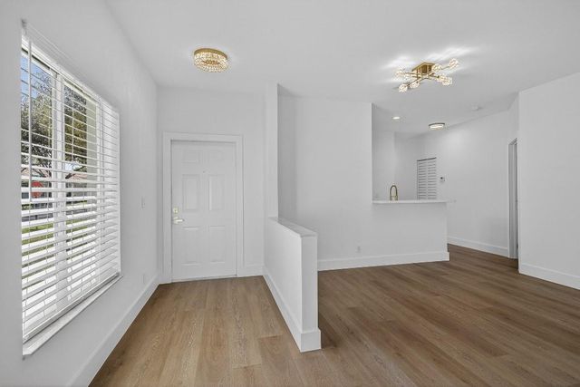 4243 SW 10th Court, Deerfield Beach, FL 33442