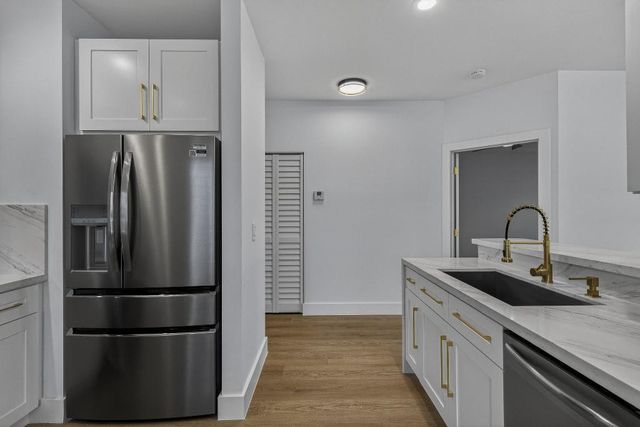 4243 SW 10th Court, Deerfield Beach, FL 33442