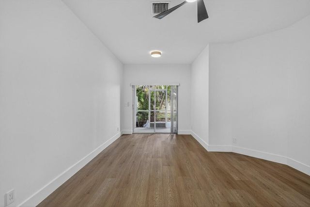 4243 SW 10th Court, Deerfield Beach, FL 33442