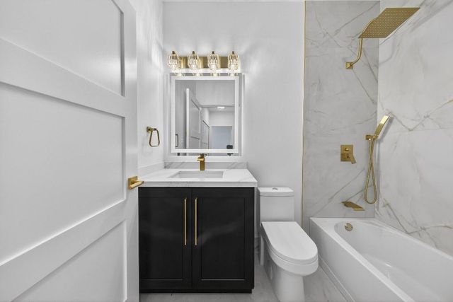 4243 SW 10th Court, Deerfield Beach, FL 33442