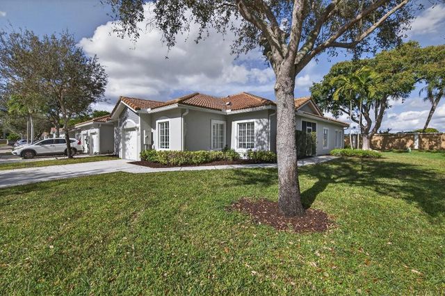 4243 SW 10th Court, Deerfield Beach, FL 33442