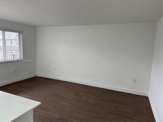 6705 SW 44th St 53, Miami, FL 33155