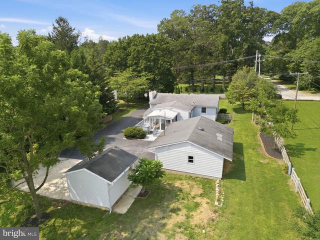 1451 GROVE AVE, West Chester, PA 19380