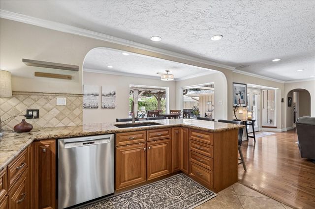 1638 Imperial Crown Drive, Houston, TX 77043