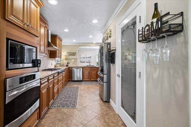 1638 Imperial Crown Drive, Houston, TX 77043