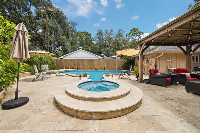 1638 Imperial Crown Drive, Houston, TX 77043