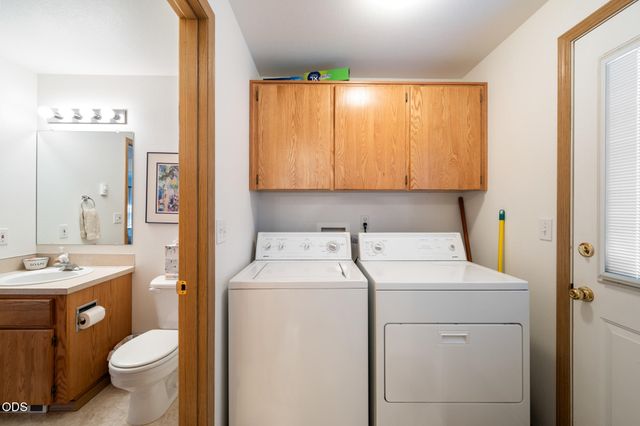 54668 Silver Fox Drive, Bend, OR 97707
